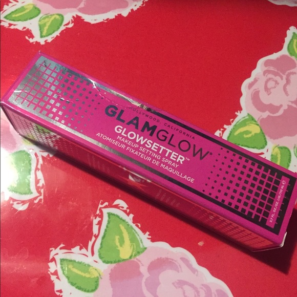 Nip glamglow glowsetter makeup setting spray - Picture 4 of 7